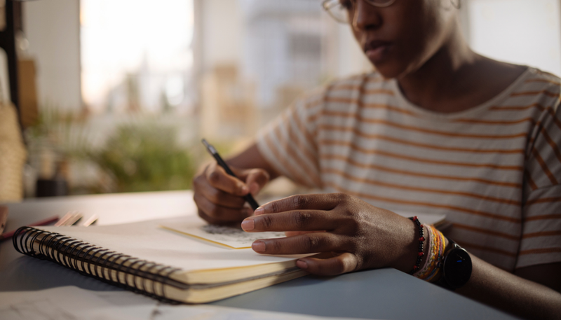 The Benefits of Writing on Paper: Why Notebooks Still Matter in a Digital World